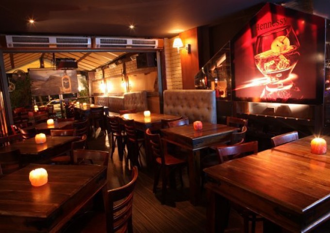 284998_231667323536948_451108_n